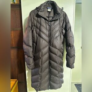 Patagonia Down with it Brown Puffer Parka Size Large Down Filled with Hood